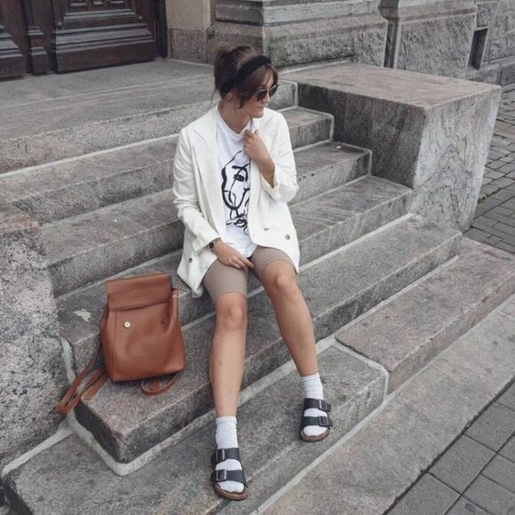 Birkenstock Black Leather Sandals Comfortable Durable US 8 - 8.5 Casual Travel - Picture 14 of 16